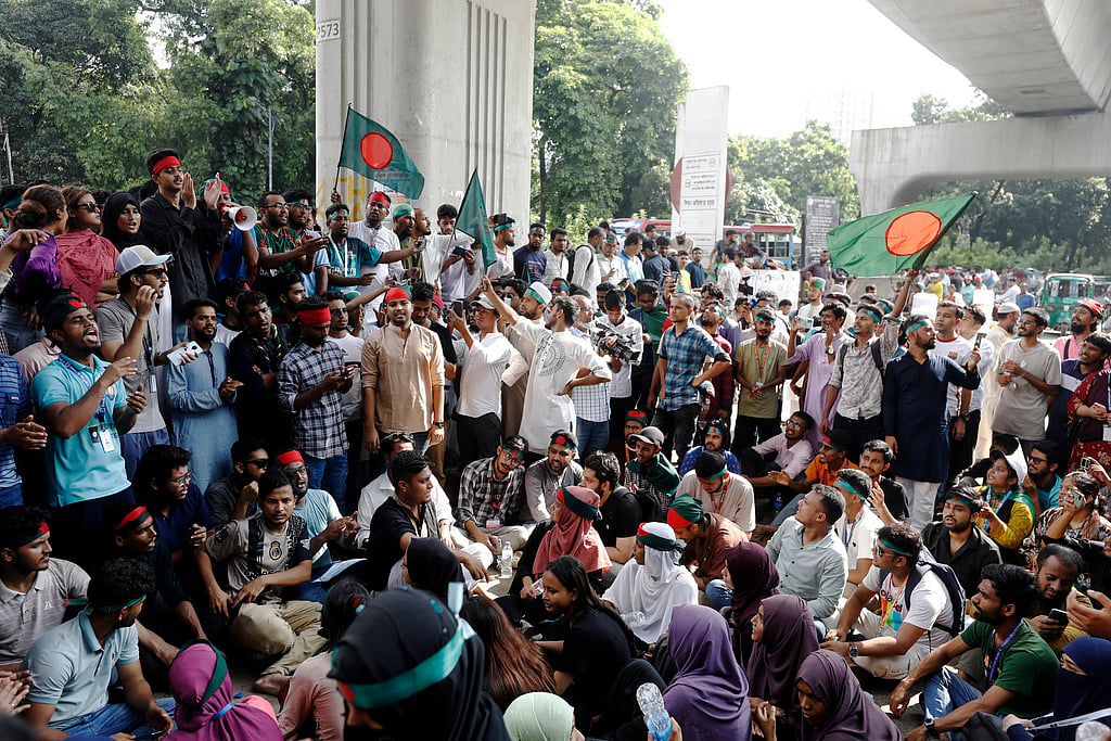 | Photo: AP : Protests in Bangladesh